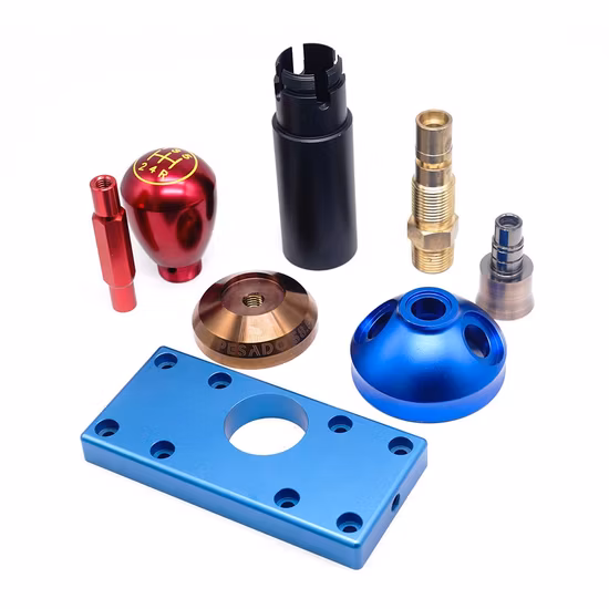 Directamente de fábrica Dongguan piezas de aluminio de cobre y latón personalizadas Torno de torneado CNC Fresado mecanizado Máquina CNC Mecanizado de piezas torneadas